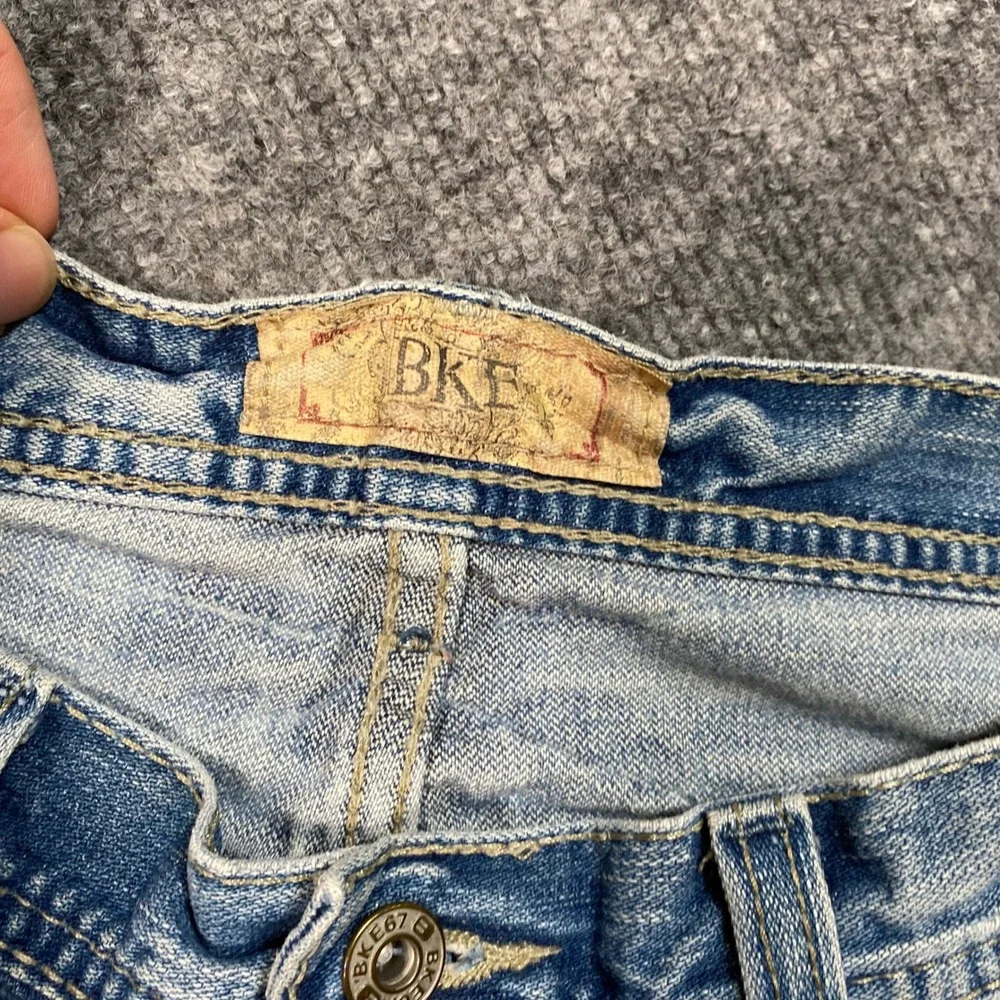 BKE Cole Mens Relaxed Straight Leg Light Wash Distressed Jeans 32x34 KBK15012L